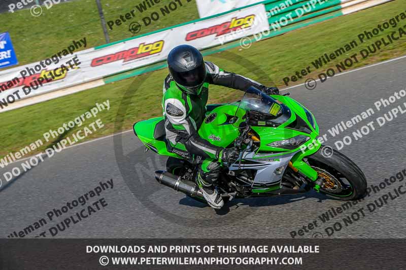 PJM Wedding Photography;enduro digital images;event digital images;eventdigitalimages;mallory park;mallory park photographs;mallory park trackday;mallory park trackday photographs;no limits trackdays;peter wileman photography;racing digital images;trackday digital images;trackday photos